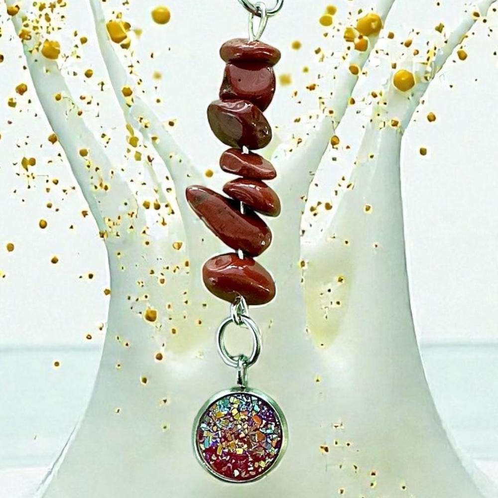 🆕 Red Jasper Gemstones and Crystal Pendant Necklace